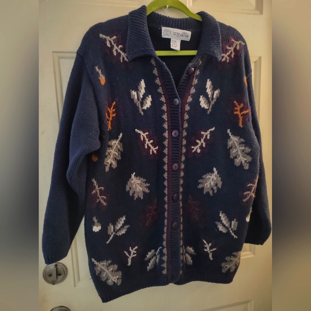 Hand knit vintage women's sweater